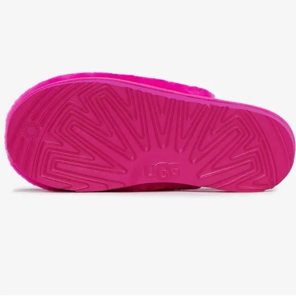 UGG Fluff Yeah Clog