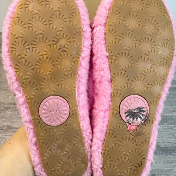 UGG Fluff Yeah Grooved Shearling Slingback Slippers size 8 EUC
