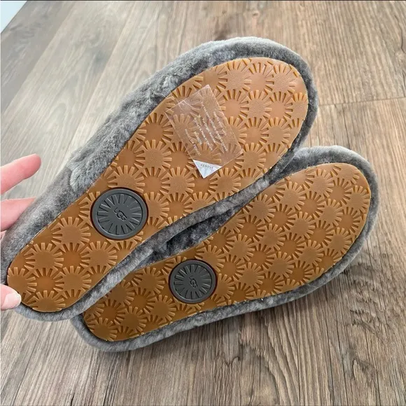 UGG® Fluff Yeah Slide Size 9