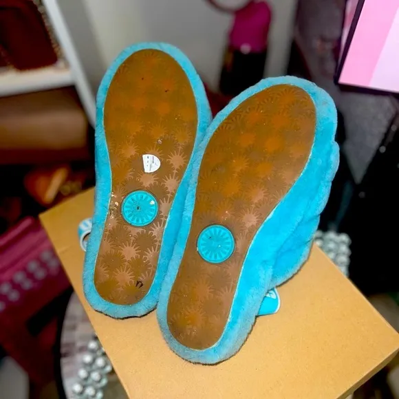 UGG Fluff Yeah Tiffany Blue Slippers RARE COLOR