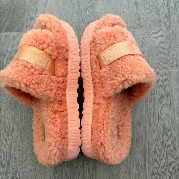UGG Fluffy Coral Slippers