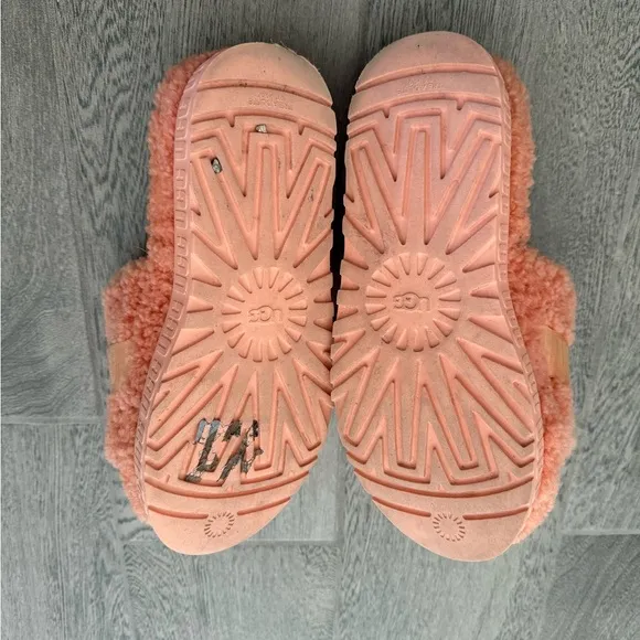 UGG Fluffy Coral Slippers