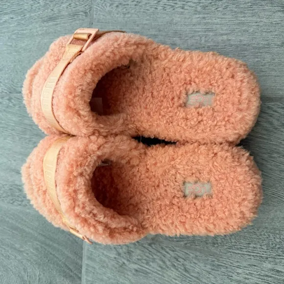 UGG Fluffy Coral Slippers