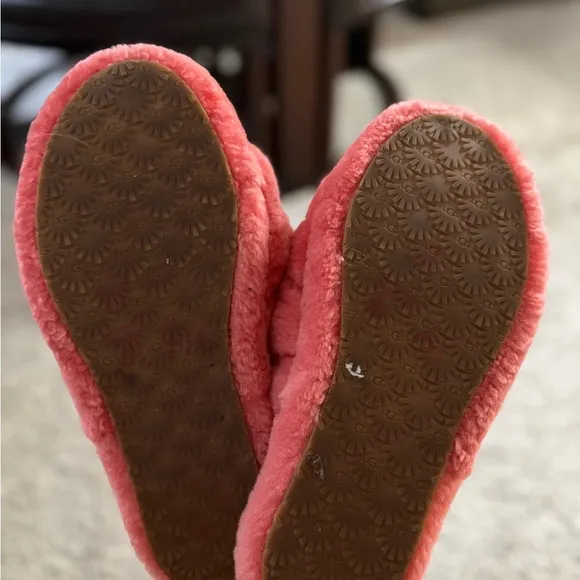 UGG Fluffy Pink Slippers