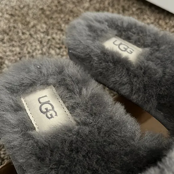 Ugg Fluffy Slippers, NWT