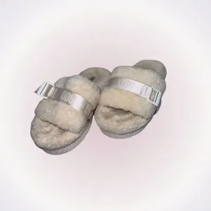 Ugg fluffy platform slippers in cream | Sz 8.5/39