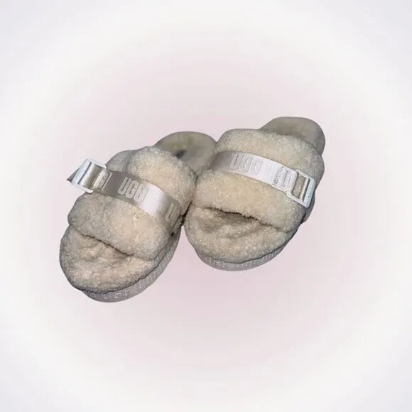 Ugg fluffy platform slippers in cream | Sz 8.5/39
