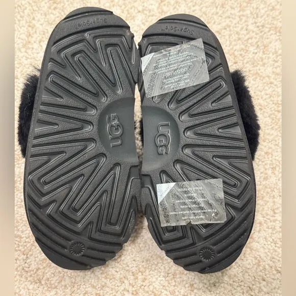 UGG Kids 12 Black Funkette Slippers- New in box