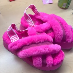 UGG Pink Fluffy Slippers Cozy