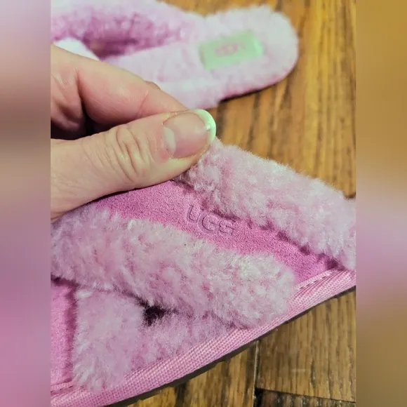 UGG Scuffita House Slippers Fluffy Sheepskin Pink Orchid sz 7