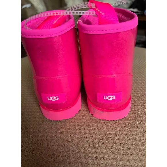 UGG Women's‎ Classic Clear Mini Winter Boots - NWOT - Size 6
