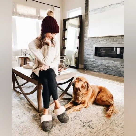 UGG® Women’s Cozy Knit Slipper in Charcoal