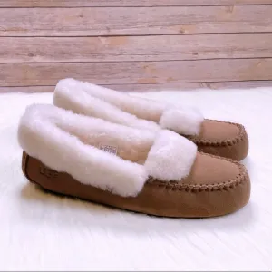 UGG Women’s Dakota Spill Seam Chestnut Moccasin Slippers