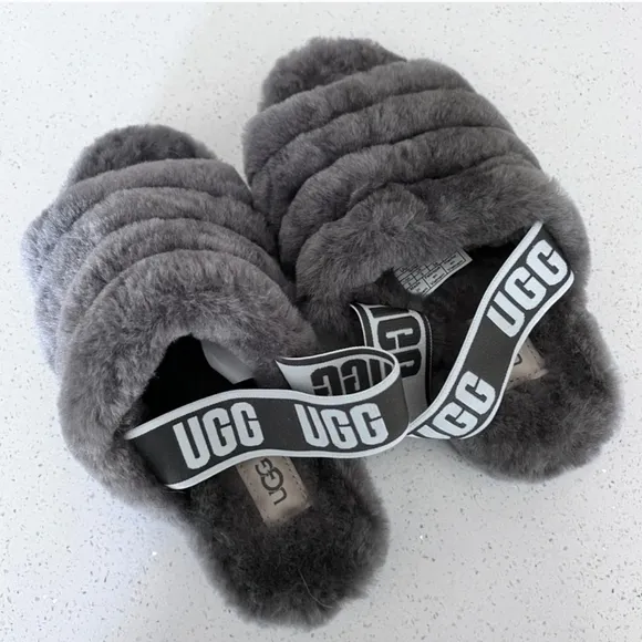 UGG Women's Fluff Yeah  Gray Slippers