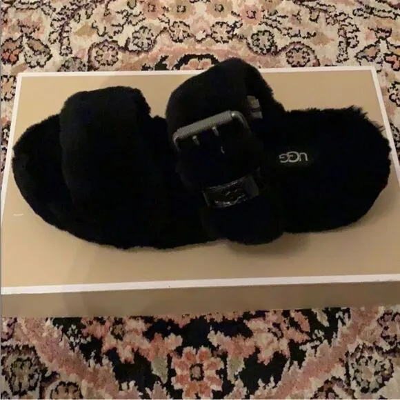 UGG Women's Fuzz Yeah Platform Slippers Slides Sandals Black Size 6 Sheepskin