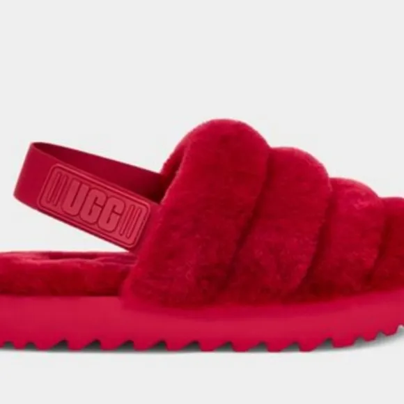UGG Women's UGG Super Fluff Slippers Brand new