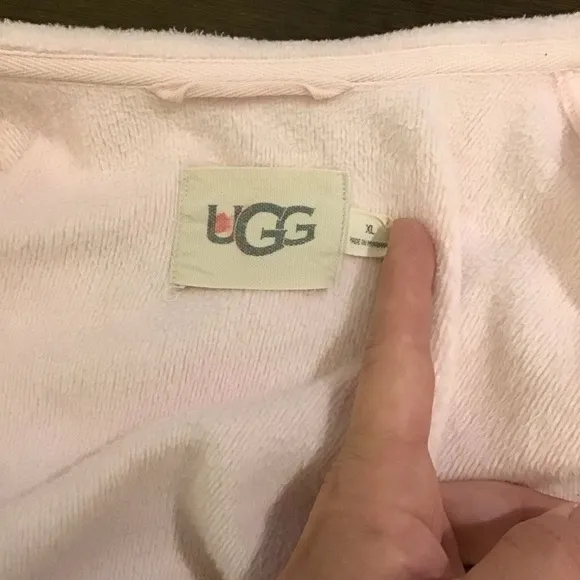 Ugg XL Blanche II Women’s Robe Pink Tie Waist Pockets Style 1095613 Tiny Flaw