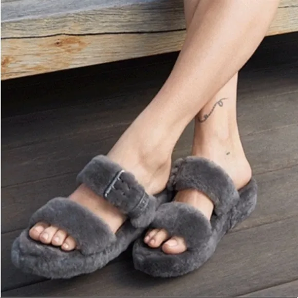✨UGG✨Fuzz Yeah Slide Slippers in Charcoal Grey