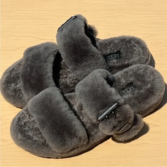 ✨UGG✨Fuzz Yeah Slide Slippers in Charcoal Grey