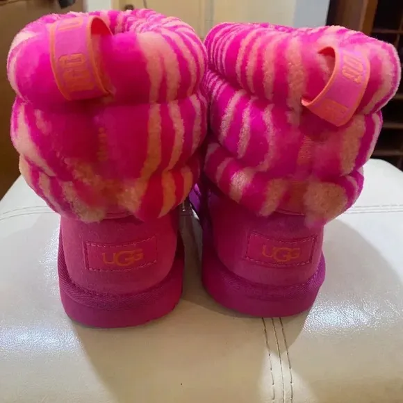 Uggs Kids Fluff Mini Quilted Zebra Kids Slippers Sz 3
