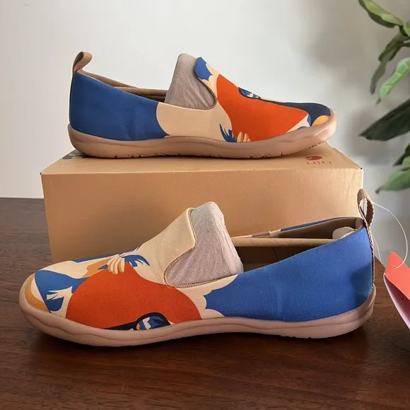 UIN Women (9) Summertime Wanderment Canvas Shoes Lightweight Tropical Vacation