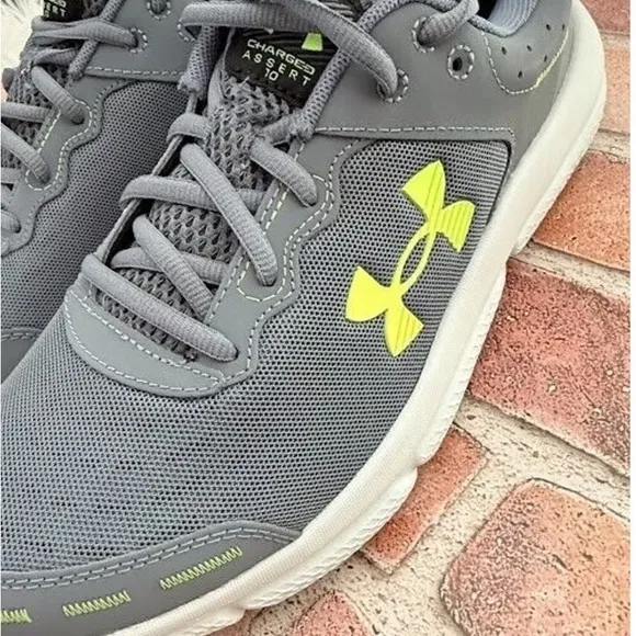 Under Armour Kids Gray and Yellow Running Shoes New
