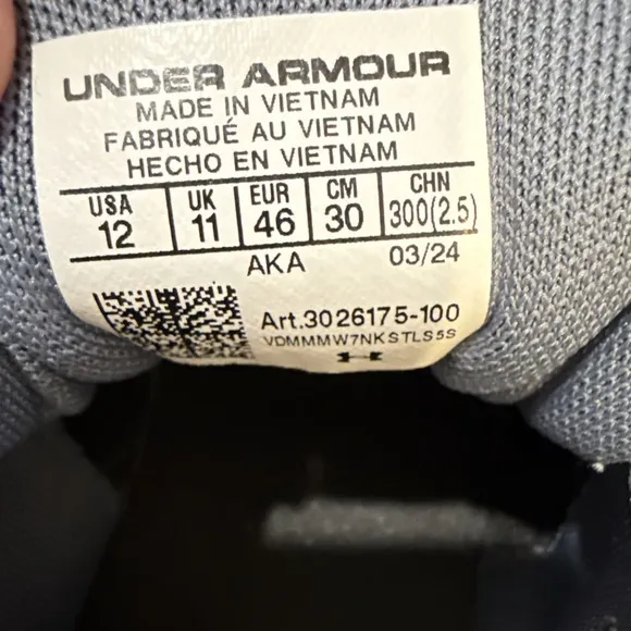 Under Armour Kids Gray and Yellow Running Shoes New