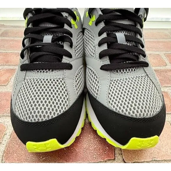 Under Armour Men's Jogger Men's Size 10 Athletic Sneakers Grey/Black/Green New