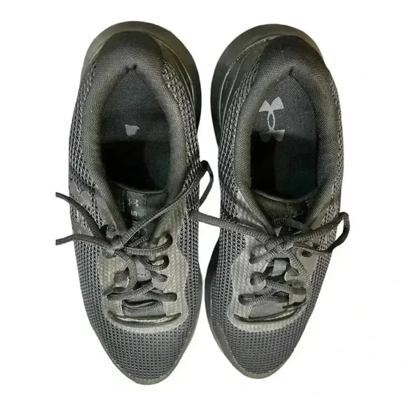 Under Armour Men's Surge 3 Running shoes black, Size 15, LIKE NEW