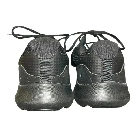 Under Armour Men's Surge 3 Running shoes black, Size 15, LIKE NEW