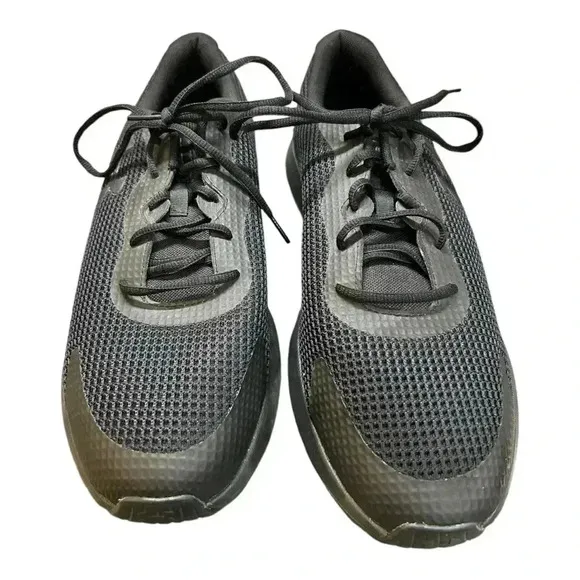 Under Armour Men's Surge 3 Running shoes black, Size 15, LIKE NEW