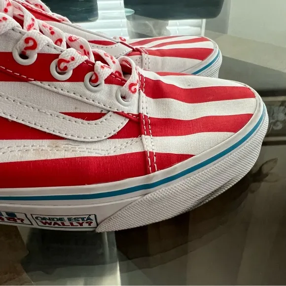 Vans &amp; Where’s Waldo Collab Sneakers, Red &amp; White in Size 7.5M