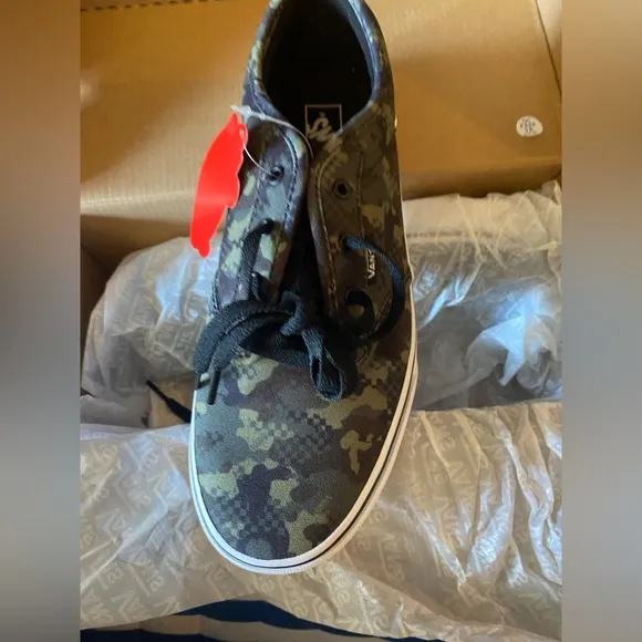 Vans Atwood Mixed Camo, 7Y, NIB