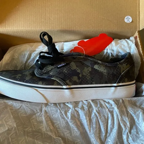 Vans Atwood Mixed Camo, 7Y, NIB