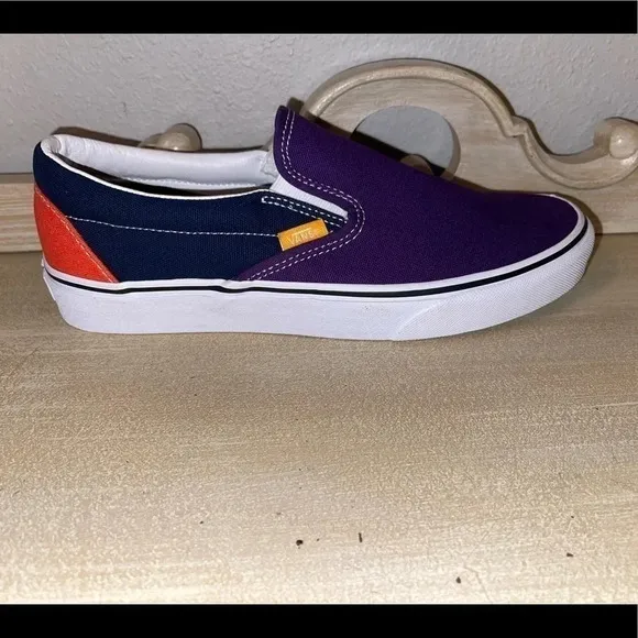 VANS Classic Slip-On shoes. Mix and Match multicolored color-block design.