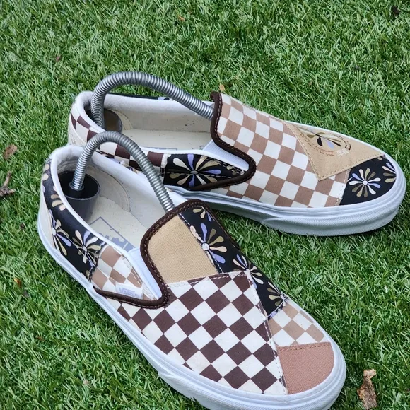 VANS CLASSIC - Women's Sneakers - SIZE 7.5