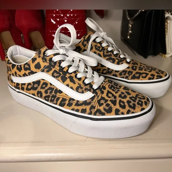 Vans ladies’ shoes