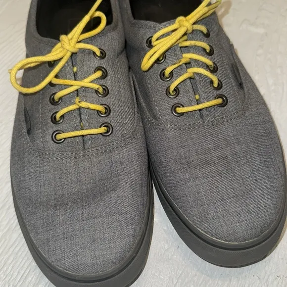 Vans Men's Gray Sneakers with Yellow Laces Size 11
