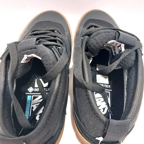 Vans MTE Half Cab Gore-Tex Insulted Shoes,‎ NWT, Size 8.5W|7M|EUR39