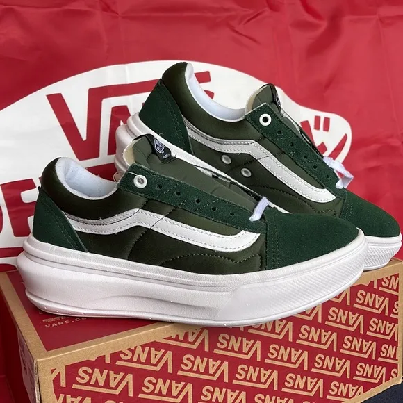 Vans Old Skool OverDark Green/WhiteVNOA7Q5EDGYWMNS sneakers - Platforms
