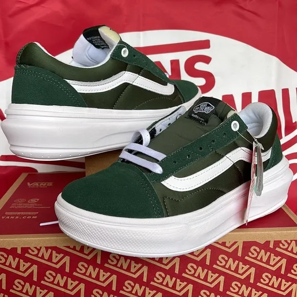 Vans Old Skool OverDark Green/WhiteVNOA7Q5EDGYWMNS sneakers - Platforms