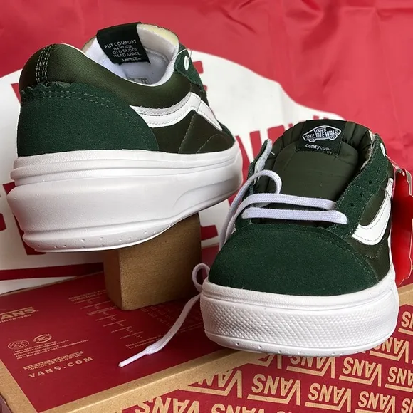 Vans Old Skool OverDark Green/WhiteVNOA7Q5EDGYWMNS sneakers - Platforms