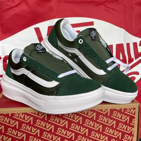 Vans Old Skool OverDark Green/WhiteVNOA7Q5EDGYWMNS sneakers - Platforms