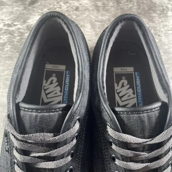 VANS Pro UltraCush Dark Gray skateboarding shoes / sneakers TB4R Men’s Size 7