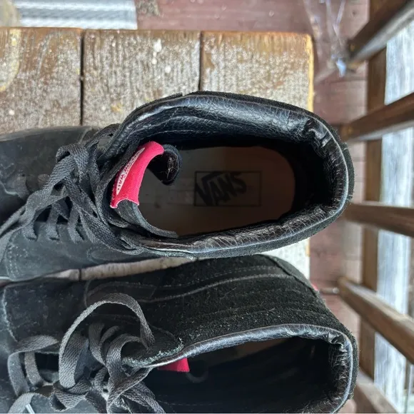 VANS SK8 BLACK SUEDE HIGHTOP TRAINERS. MENS 9.5