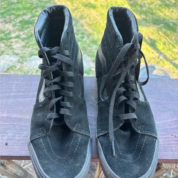 VANS SK8 BLACK SUEDE HIGHTOP TRAINERS. MENS 9.5