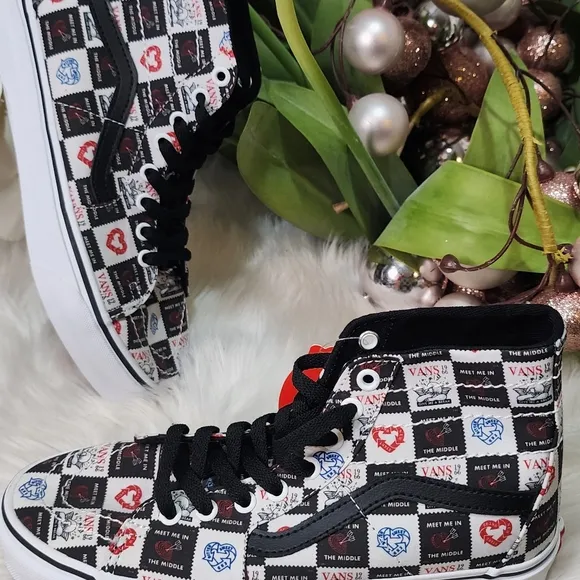 Vans SK8 Hi Tapered Love Letters Black/White  Classic Skate Shoes Women8.5 New