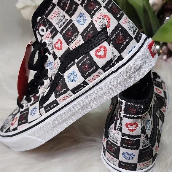 Vans SK8 Hi Tapered Love Letters Black/White  Classic Skate Shoes Women8.5 New