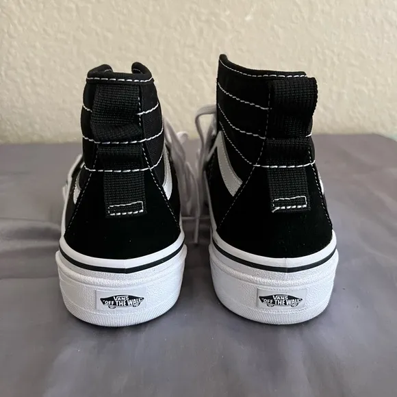 Vans Ultra Cush SK 8 Black/ White Platform Sneakers 6