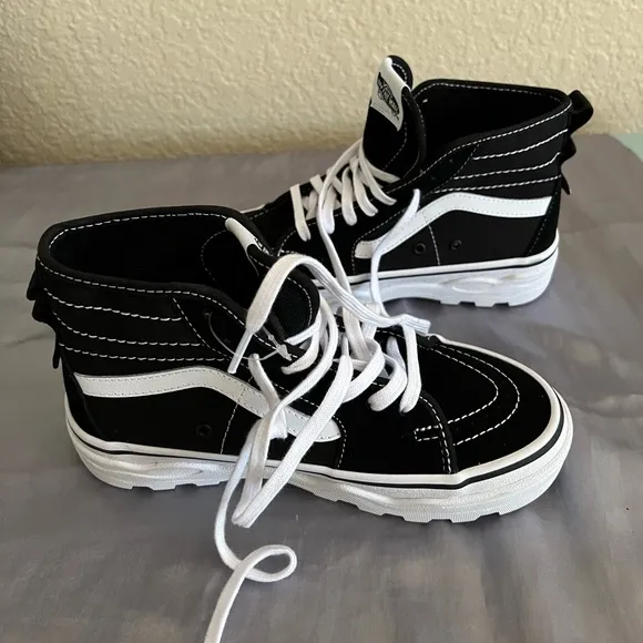 Vans Ultra Cush SK 8 Black/ White Platform Sneakers 6